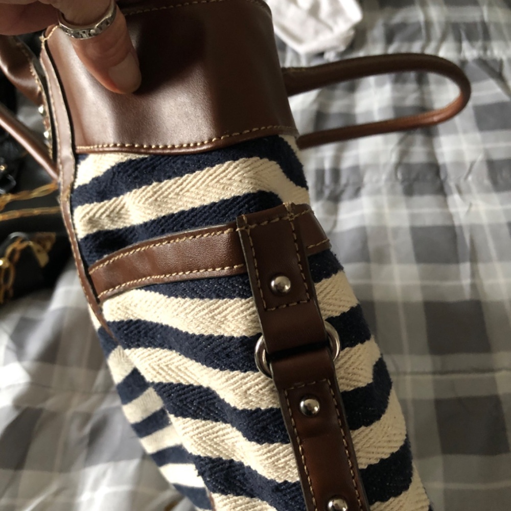 Purse - Picture 5 of 5